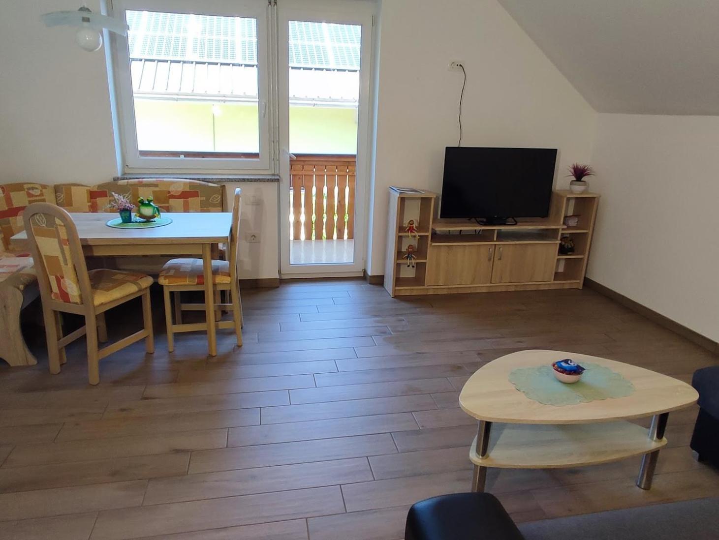 Apartments And Wellness Jelovca Radovljica Eksteriør bilde