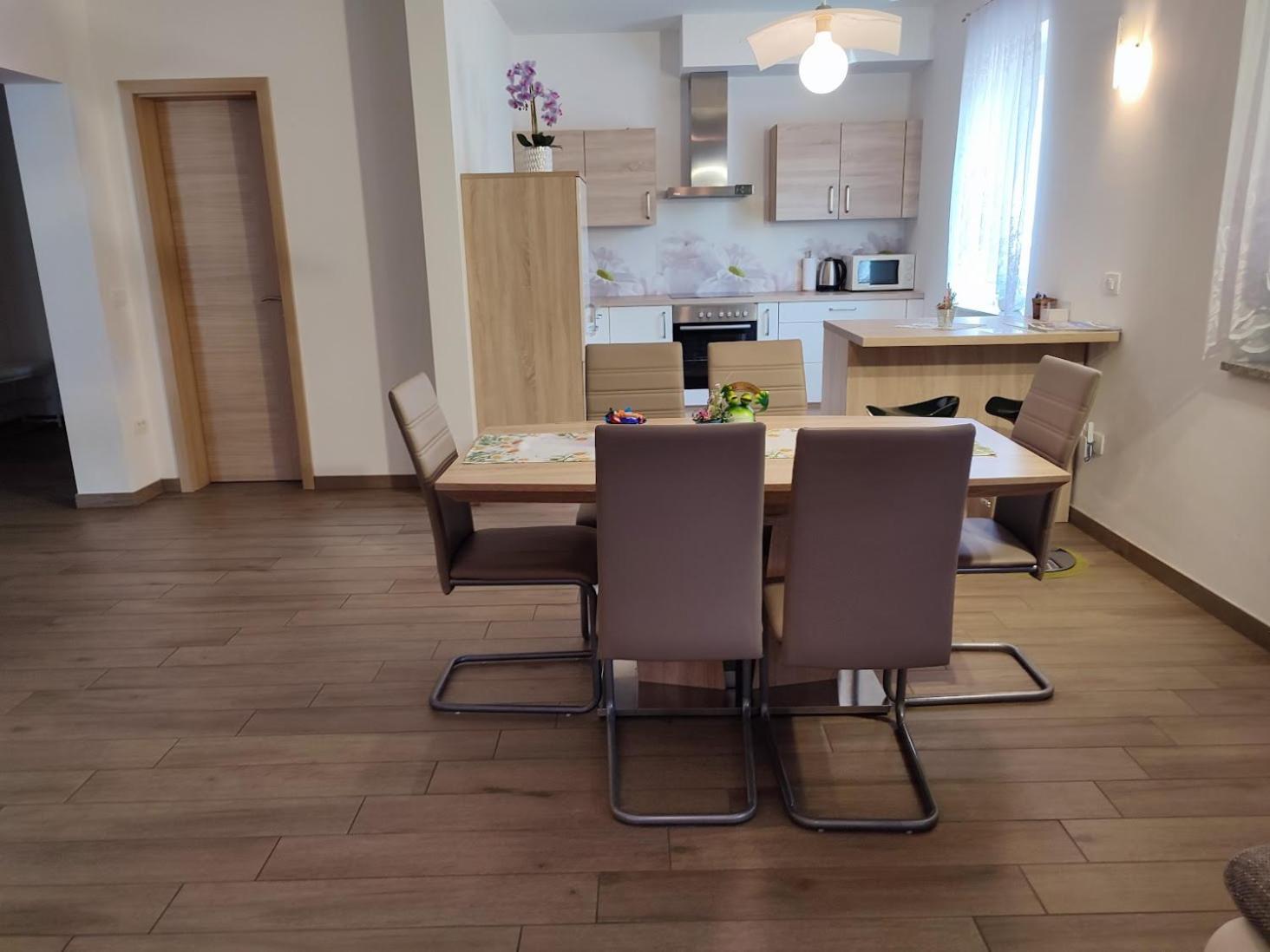 Apartments And Wellness Jelovca Radovljica Eksteriør bilde