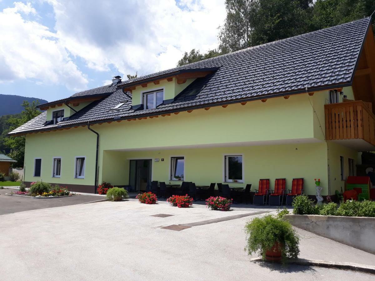 Apartments And Wellness Jelovca Radovljica Eksteriør bilde